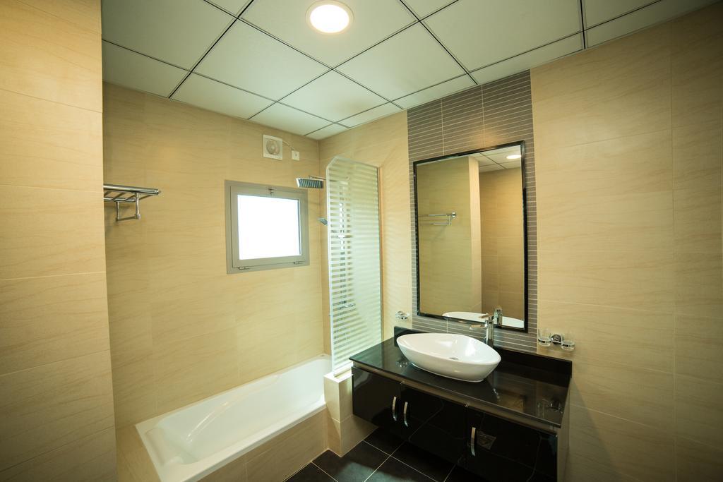 Golden Rose Luxury Suites Manama Eksteriør billede