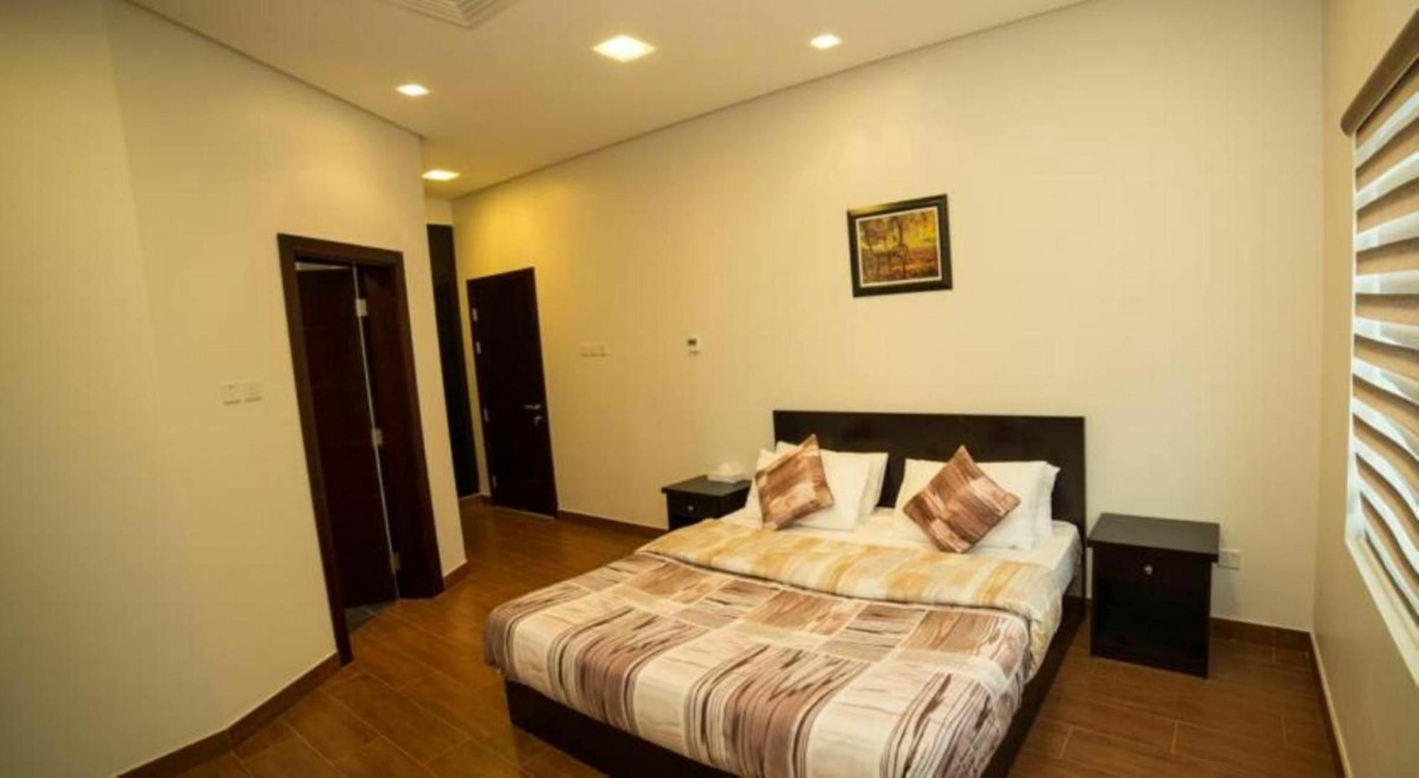 Golden Rose Luxury Suites Manama Eksteriør billede